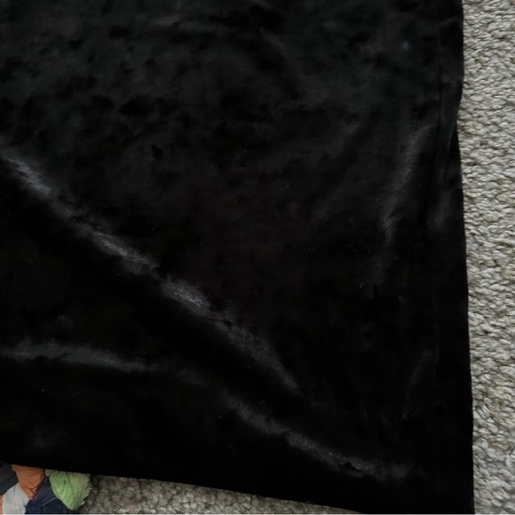 Loft Black Crushed Velvet Mini Skirt Women’s Size XL Stretch Witchy Holiday Goth - Picture 7 of 14